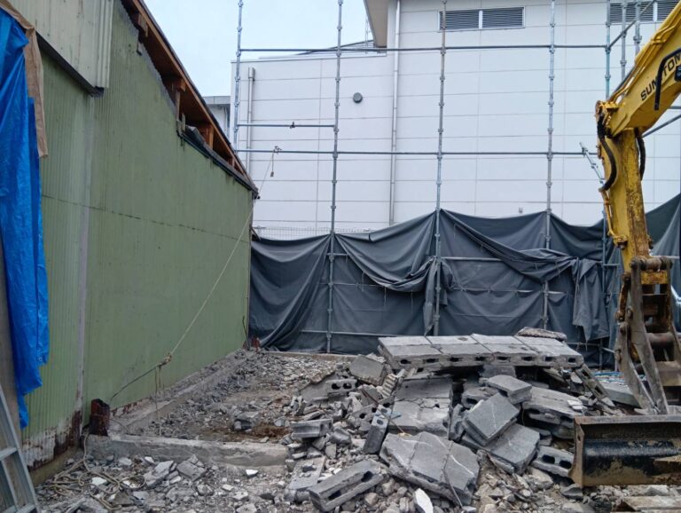 木造・鉄骨住宅 解体工事 - 小澤兄弟重機株式会社